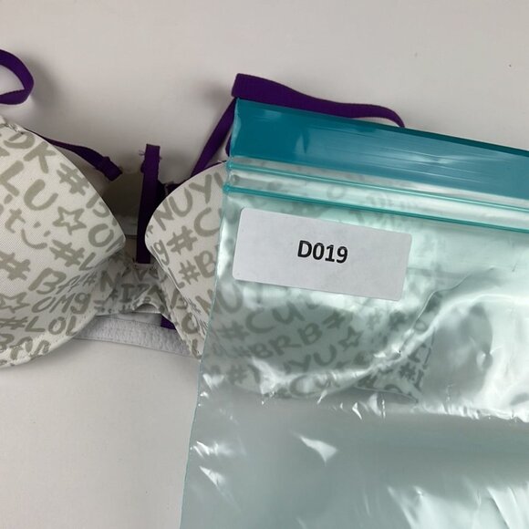 Nwot nuyu padded t-shirt bra with purple  straps - Picture 7 of 7